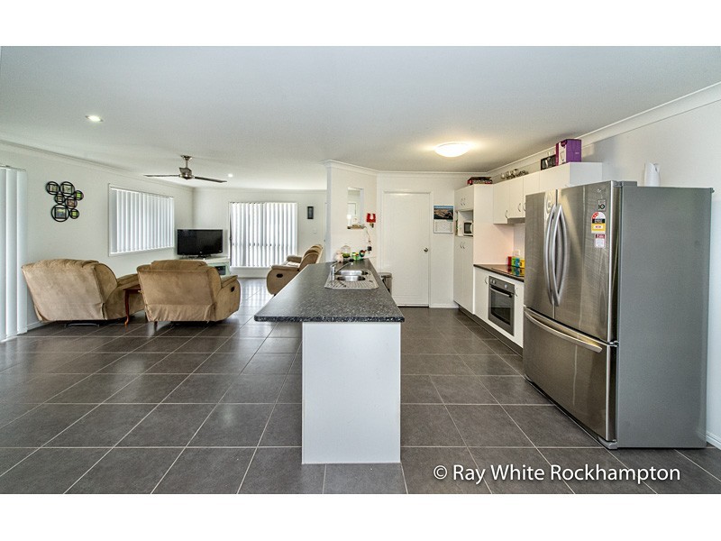 42 Leichhardt Drive, Gracemere QLD 4702