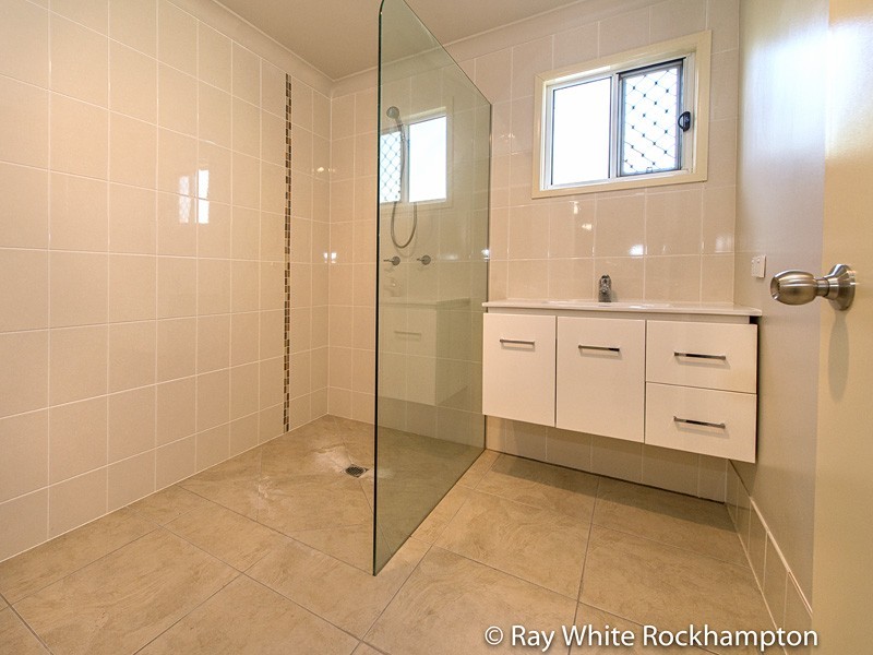 254 Hook Street, Berserker QLD 4701