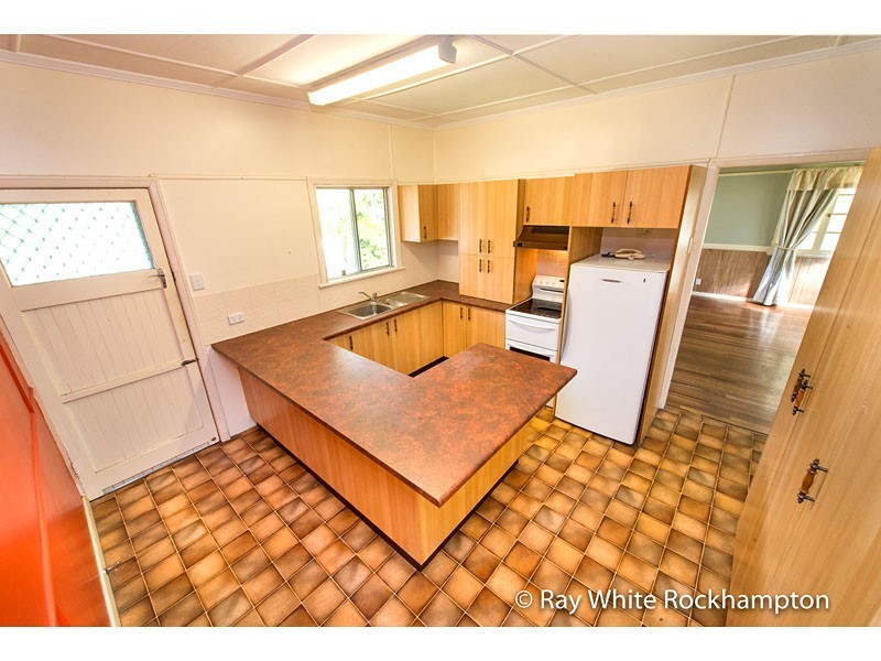 254 Hook Street, Berserker QLD 4701