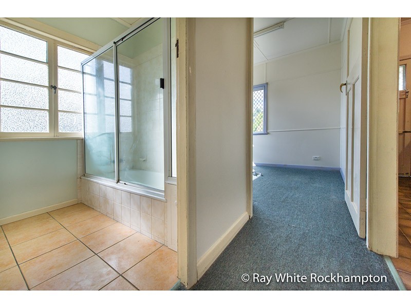 254 Hook Street, Berserker QLD 4701