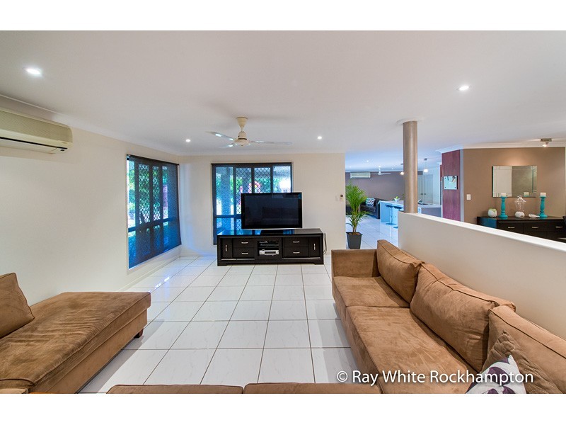 1-5 Goldfinch Drive, Parkhurst QLD 4702