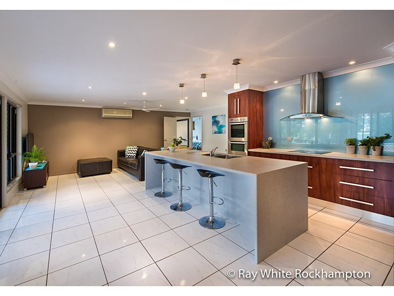 1-5 Goldfinch Drive, Parkhurst QLD 4702