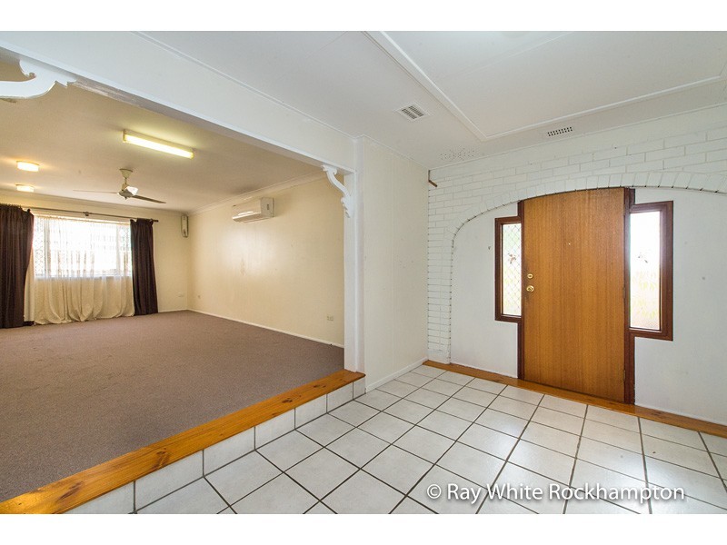 270 Farm Street, Kawana QLD 4701