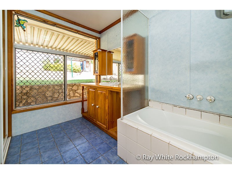 270 Farm Street, Kawana QLD 4701