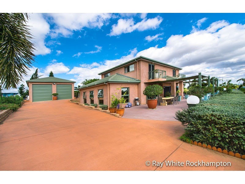 8 Laura Close, Rockyview QLD 4701