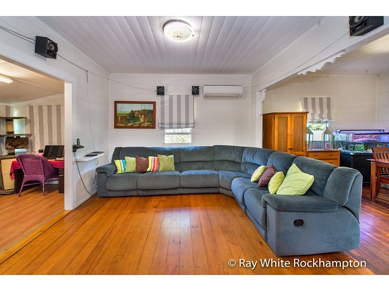 17 Dean Street, Berserker QLD 4701