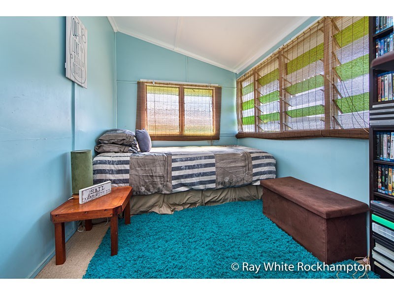 17 Dean Street, Berserker QLD 4701