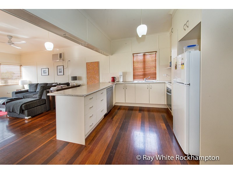 6 Kelly Street, The Range QLD 4700