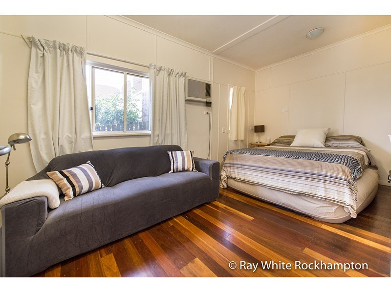 6 Kelly Street, The Range QLD 4700