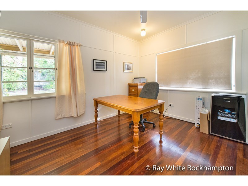 6 Kelly Street, The Range QLD 4700