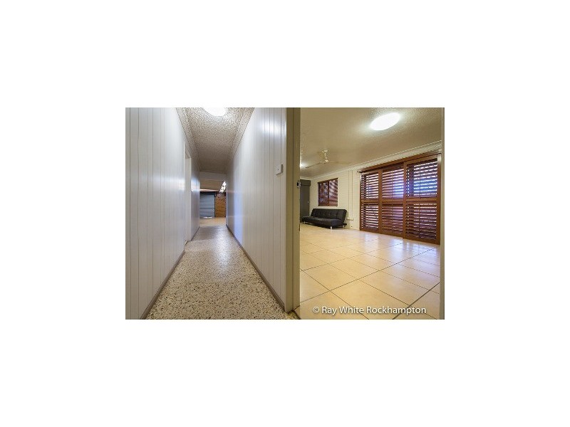 1 Booker Street, Park Avenue QLD 4701