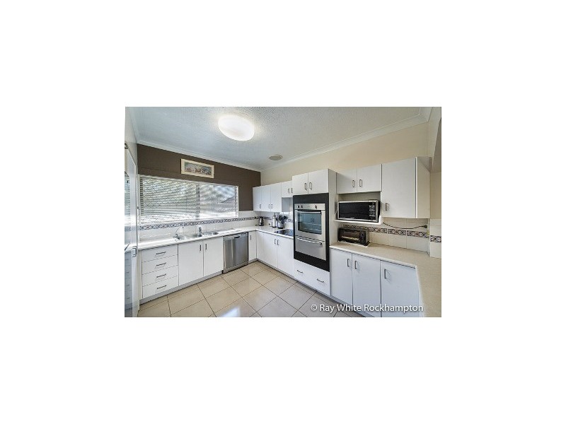 1 Booker Street, Park Avenue QLD 4701