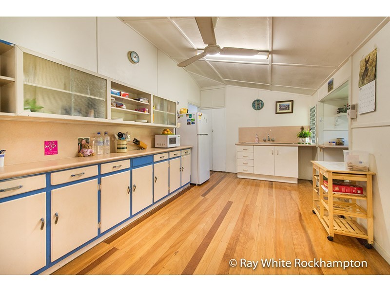 280 Upper Dawson Road, The Range QLD 4700