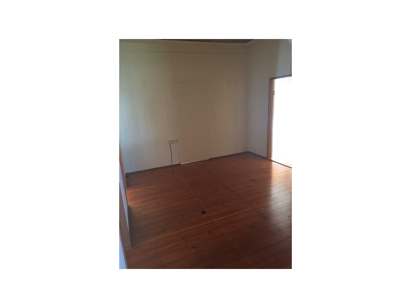 64 Richmond Street, Berserker QLD 4701