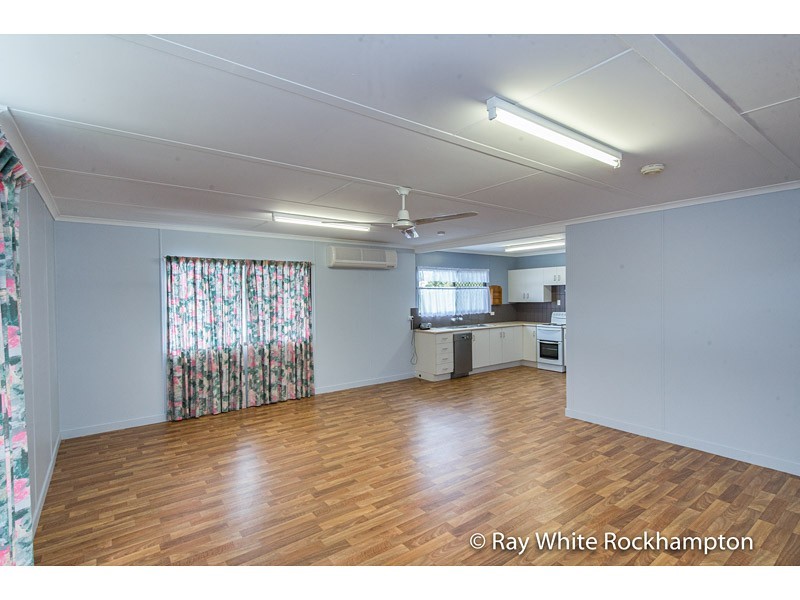 31 Beak Street, Koongal QLD 4701