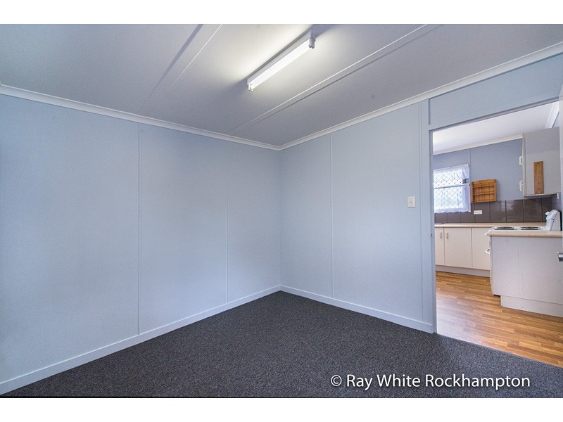 31 Beak Street, Koongal QLD 4701