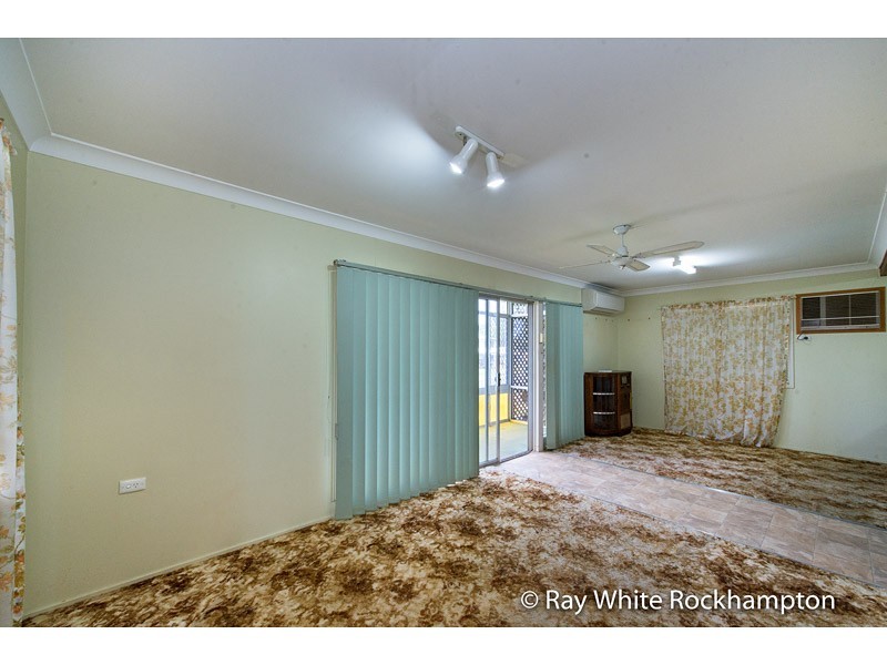 69 Menzies Street, Park Avenue QLD 4701