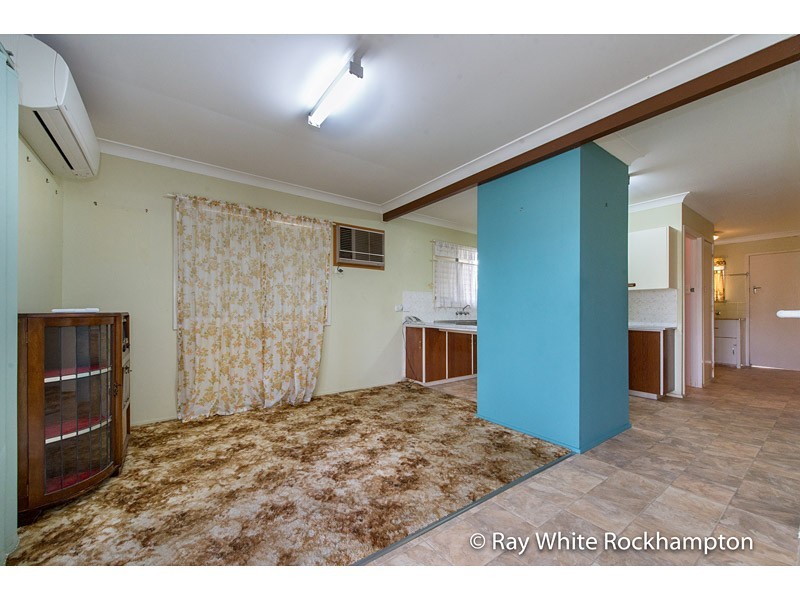 69 Menzies Street, Park Avenue QLD 4701