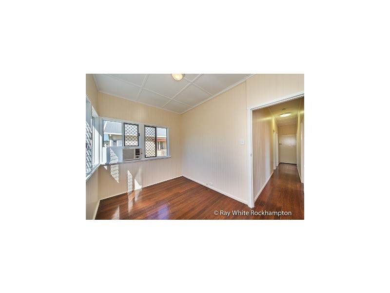 303 Berserker Street, Berserker QLD 4701