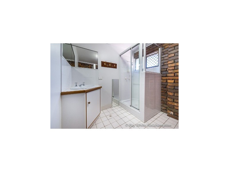 70 Glencoe Street, The Range QLD 4700