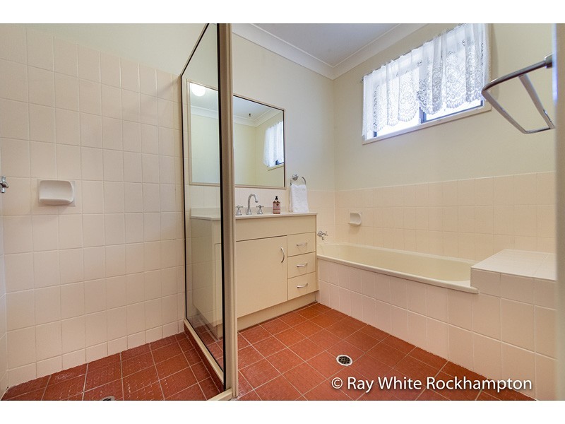 17 Moren Street, Frenchville QLD 4701