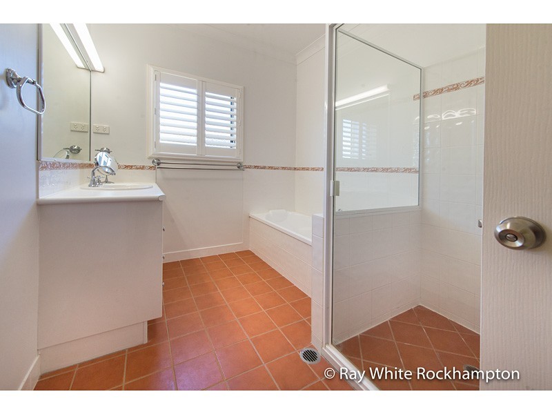 25 Grantleigh Close, Rockyview QLD 4701