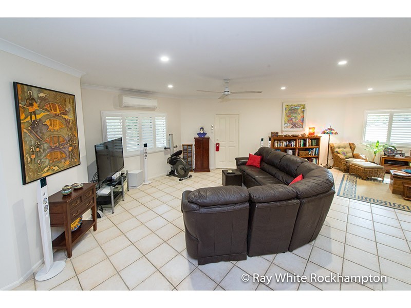 25 Grantleigh Close, Rockyview QLD 4701