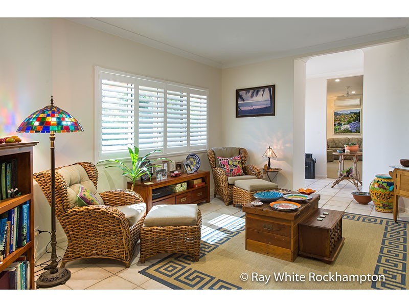 25 Grantleigh Close, Rockyview QLD 4701