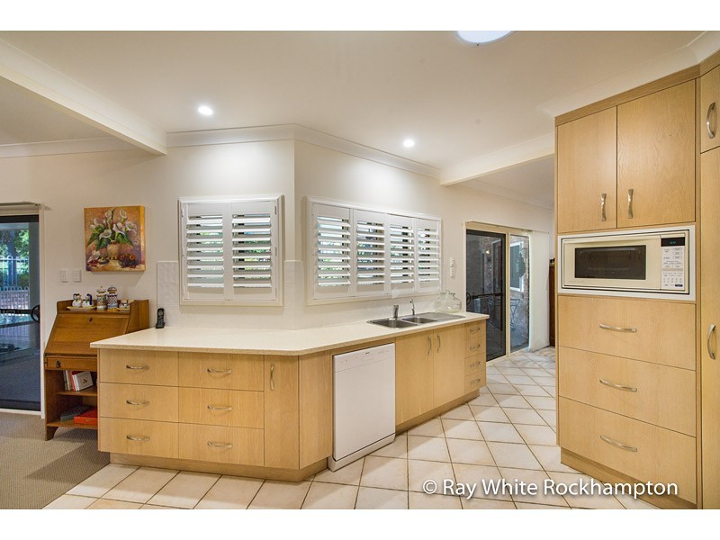 25 Grantleigh Close, Rockyview QLD 4701
