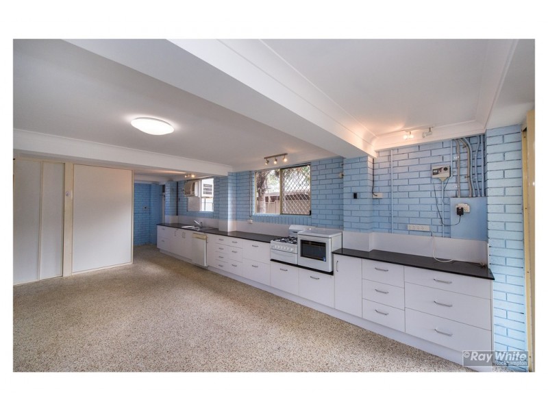 67 Bean Avenue, Parkhurst QLD 4702