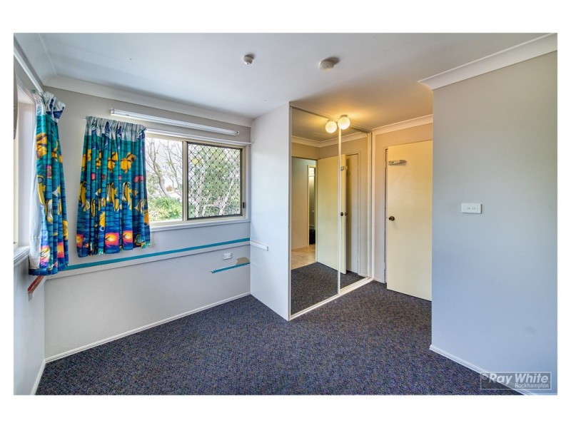 67 Bean Avenue, Parkhurst QLD 4702