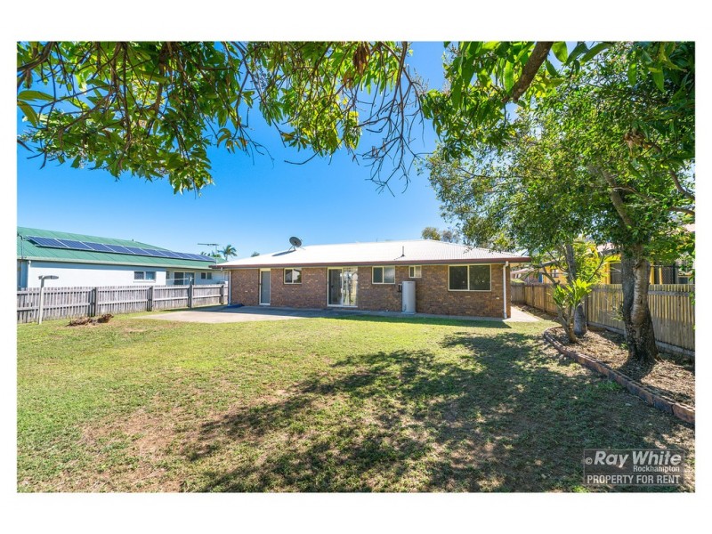 8 Gable Street, Koongal QLD 4701