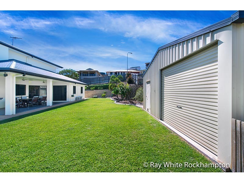 2 Foale Court, Kawana QLD 4701