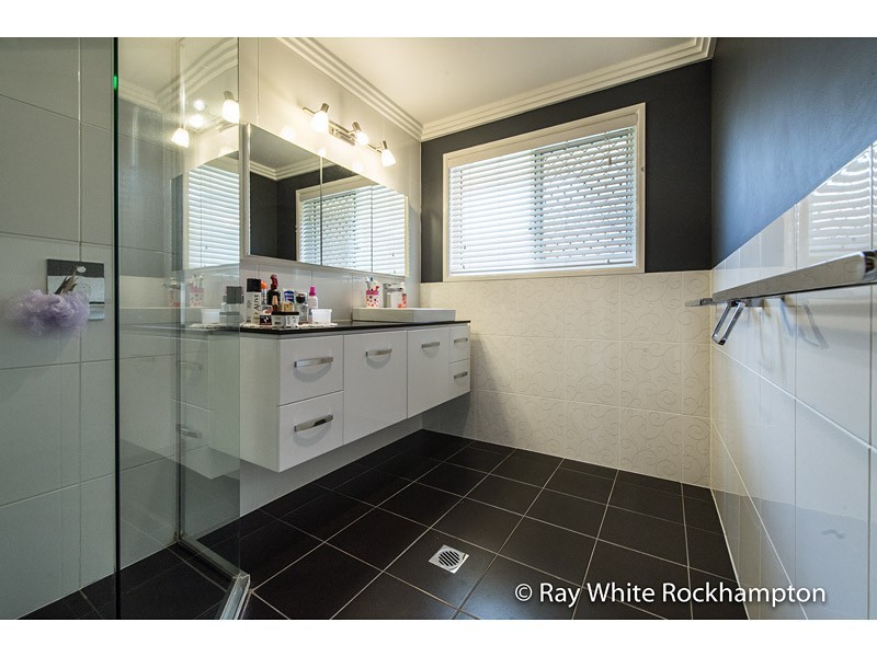 82 Carara Drive, Kawana QLD 4701