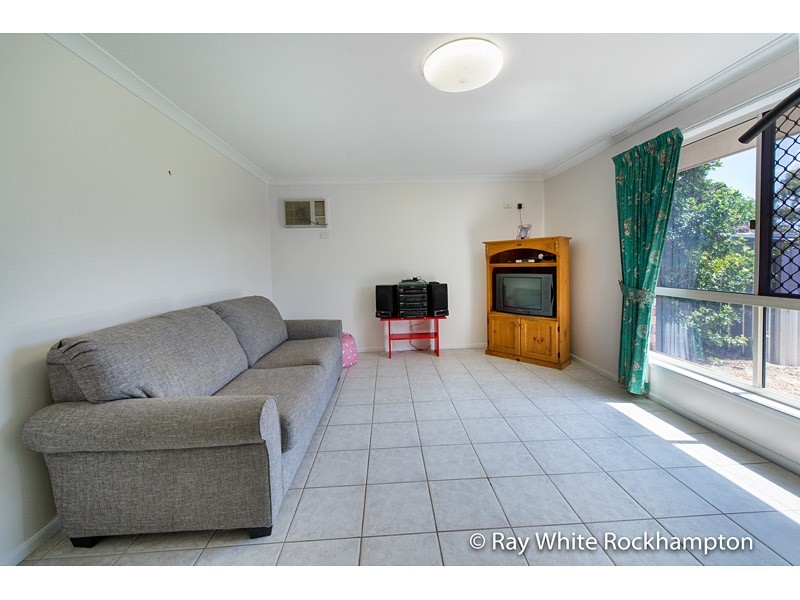 82 Carara Drive, Kawana QLD 4701