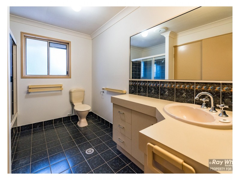 4/204 Kerrigan Street, Frenchville QLD 4701