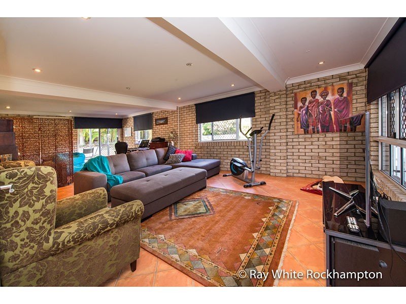 3 Bartram Place, Kawana QLD 4701
