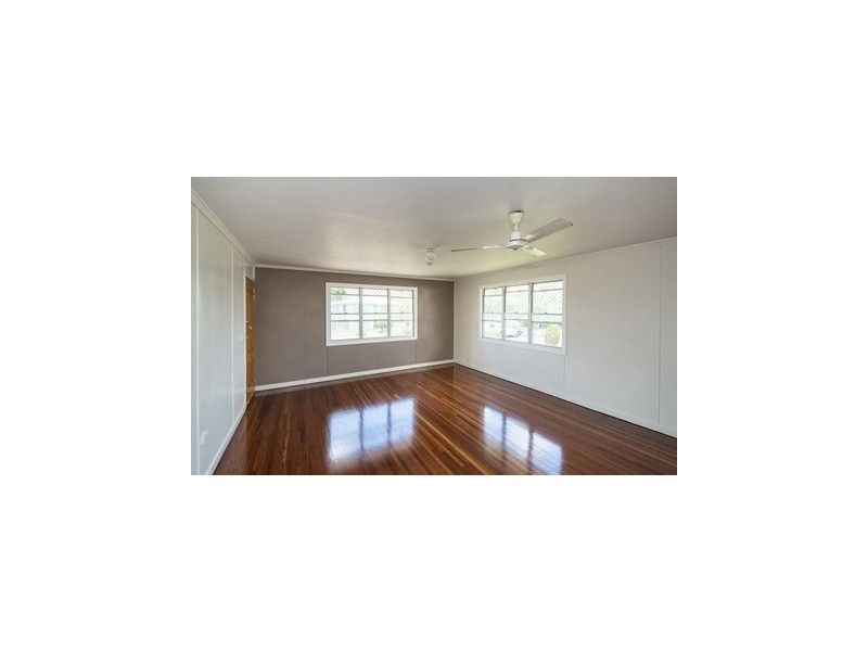 16 Davidson Street, Park Avenue QLD 4701