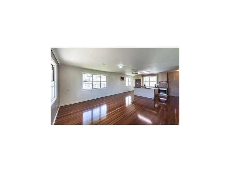 16 Davidson Street, Park Avenue QLD 4701