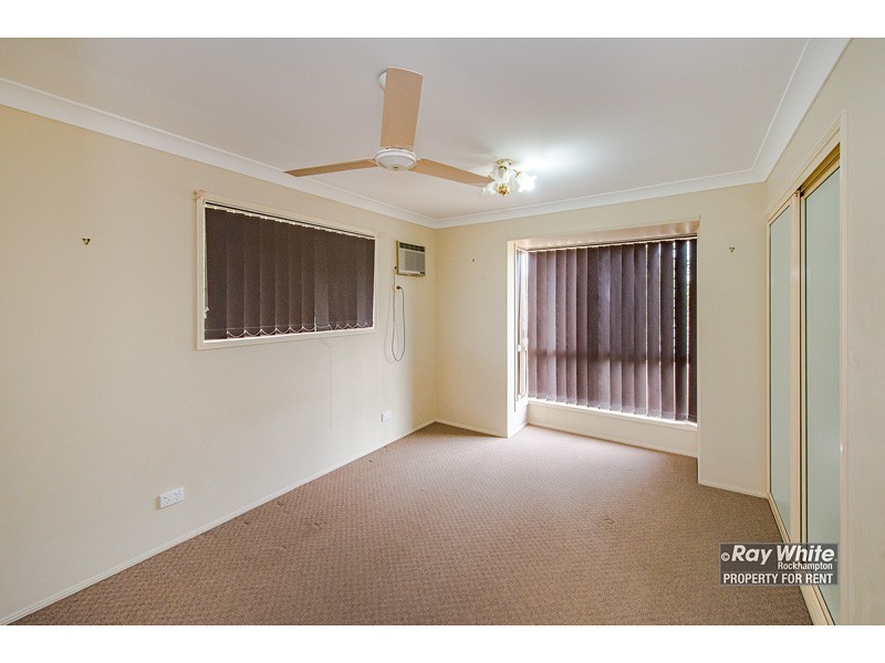 2/1 Mungarra Drive, Kawana QLD 4701