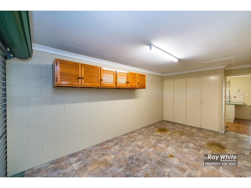 2/1 Mungarra Drive, Kawana QLD 4701