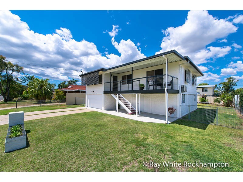 8 Webber Avenue, Kawana QLD 4701
