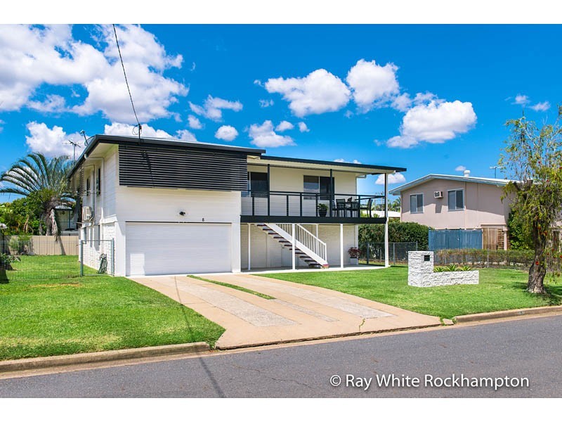8 Webber Avenue, Kawana QLD 4701