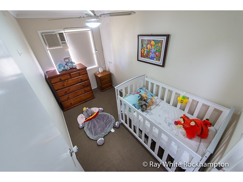 8 Webber Avenue, Kawana QLD 4701
