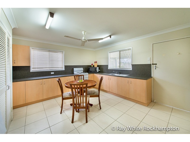 8 Webber Avenue, Kawana QLD 4701