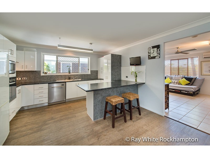125 Julie Anne Drive, Glendale QLD 4711