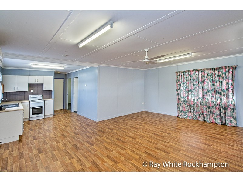 31 Beak Street, Koongal QLD 4701