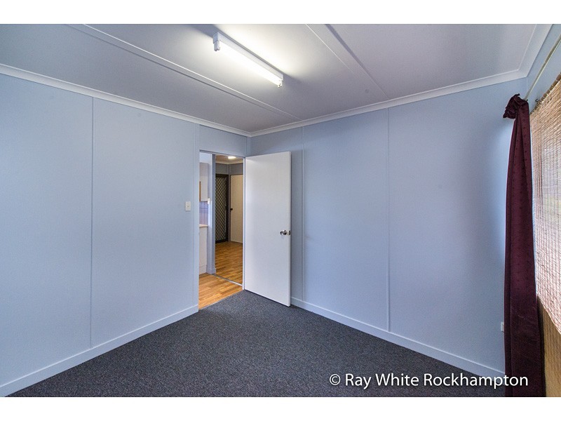 31 Beak Street, Koongal QLD 4701