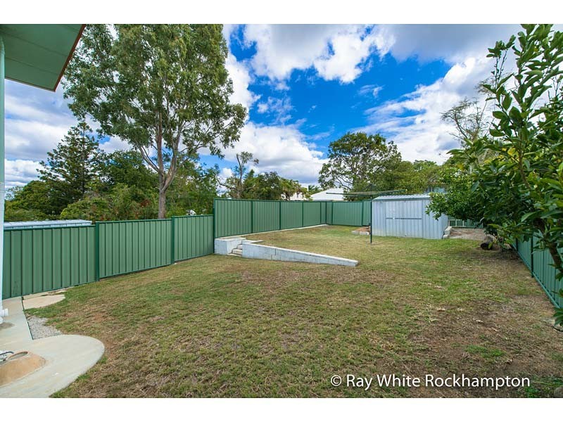 31 Beak Street, Koongal QLD 4701