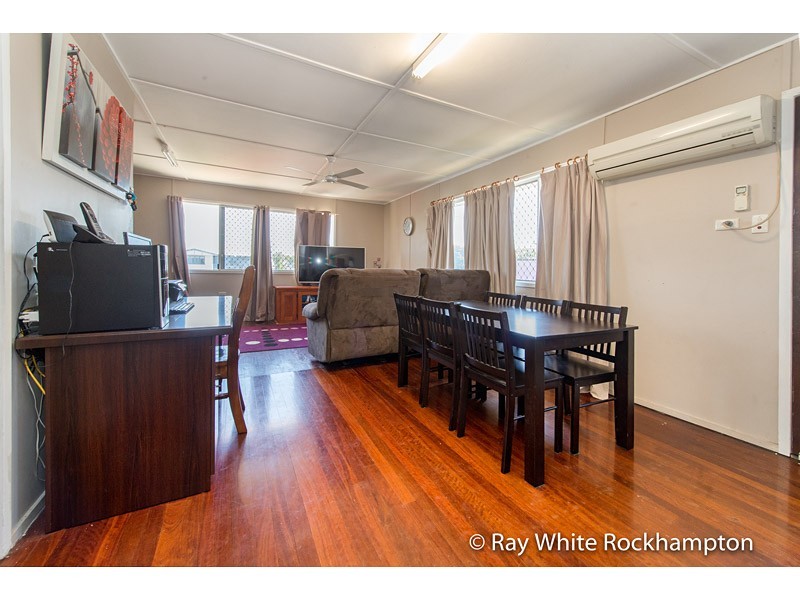 82 Alexandra Street, Park Avenue QLD 4701